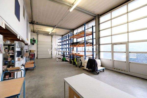 Halle1 mit Blick auf Tore 