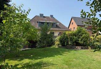 Garten und Rückansicht