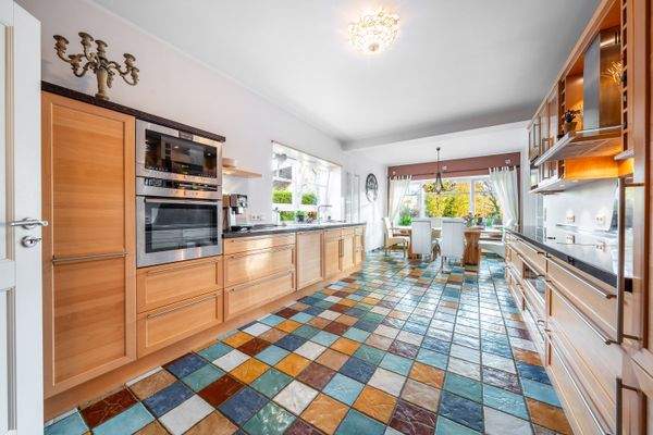 DI - Forbes Global Properties