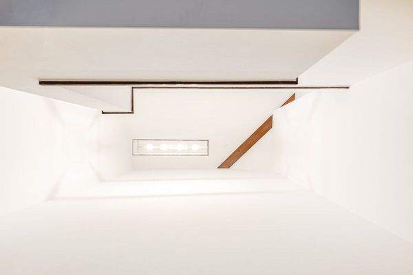 DHH rechts_Blick ins Dach