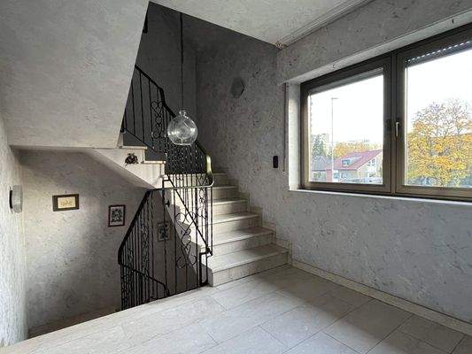 gepflegtes Treppenhaus