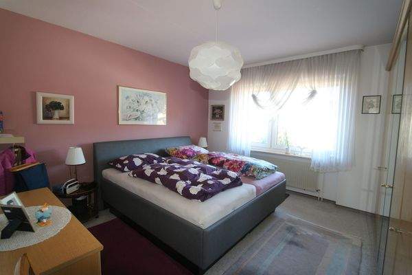 Das erste Schlafzimmer