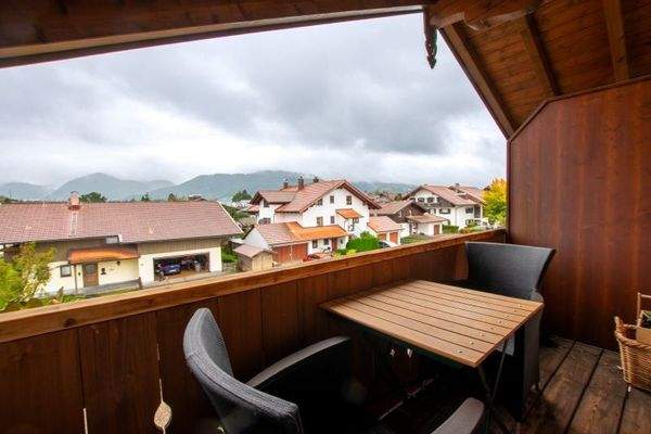 Balkon mit Bergblick im Dachgeschoss