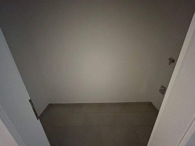 Neubau - Erstbezug - Attraktive 3- Zimmer Wohnung mit Loggia und Tiefgaragenstellplatz zu vermieten! - Foto 3