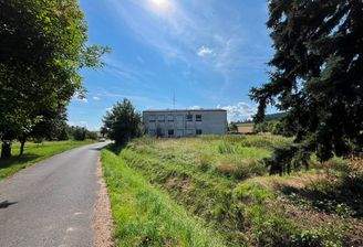 Ansicht Nord_mit Straße