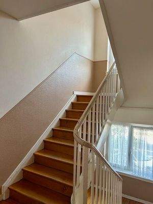 Schleussner Str. 4 HG Treppenhaus