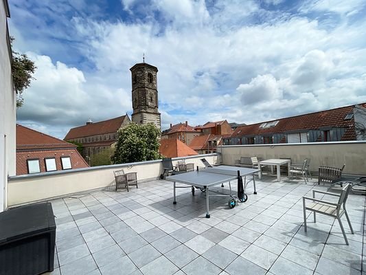 Gemeinschaftsdachterrasse mit tollem Ausblick