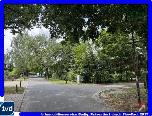 Blick auf das Eckgrundstück