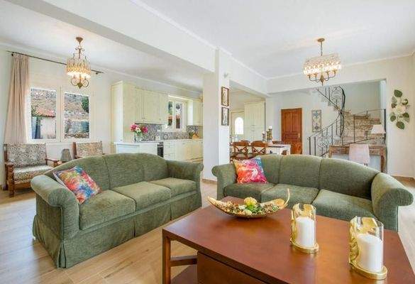 Kreta, Kokkino Chorio: Villa mit spektakulärem Blick auf das Meer und den Sonnenuntergang zu verkaufen