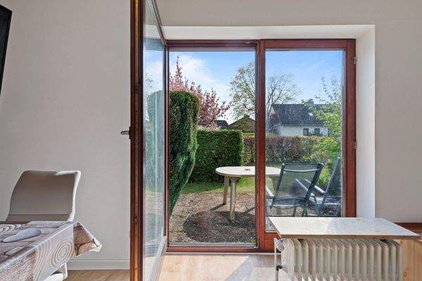 Einliegerwohnung Blick in den Garten