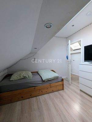Arbeits- oder Kinderzimmer Dachgeschoss