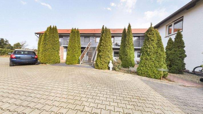 Eingänge Mietwohnungen