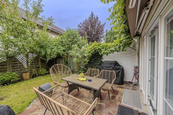 Ihr idyllischer und gepflegter Garten