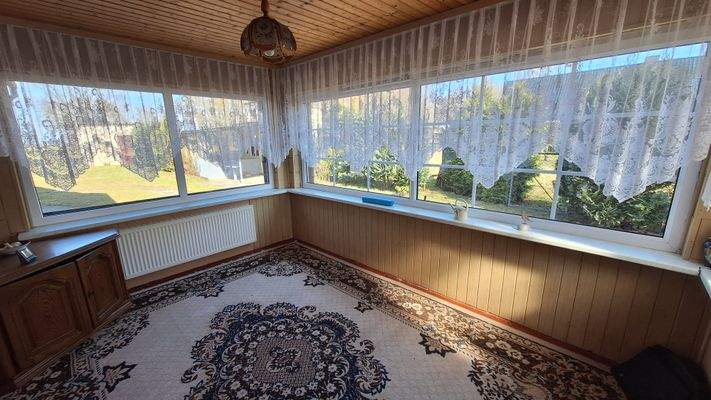 helle und großzügige Veranda