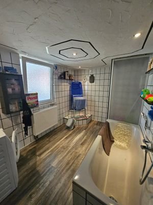 Badezimmer 1. OG