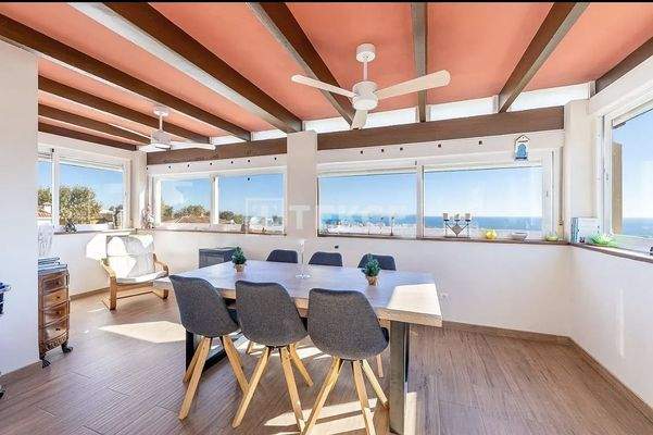 4-Bedroom Apartment in Arroyo de la Miel Benalmádena