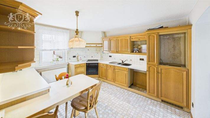 CAM01984G0-PR0471-STILL009