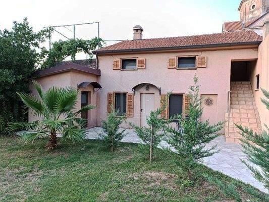 Einst Mehrfamilienhaus, nun ein Paradies