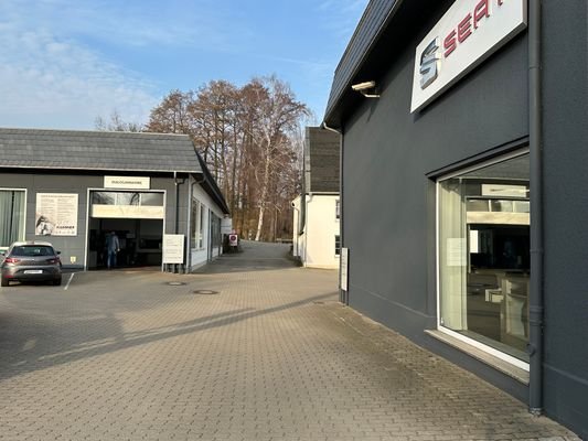 Lackiererei Einfahrt