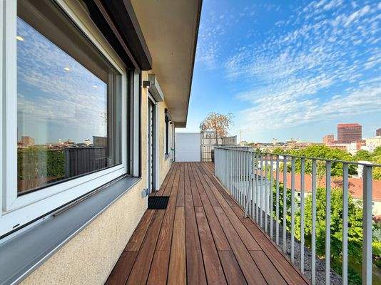 Große Südwest-Dachterrasse