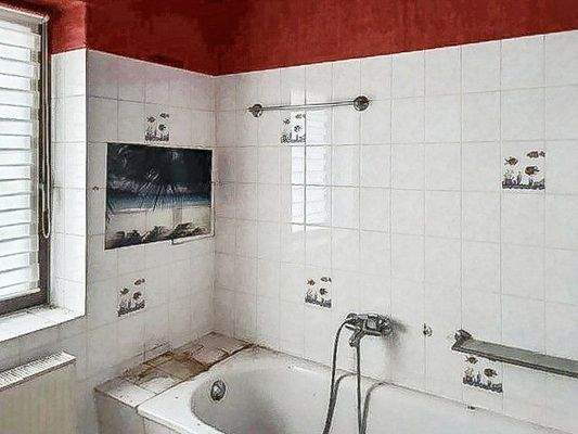 Badezimmer Ansicht I