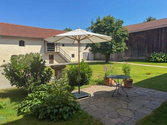 Innenhof aus Sicht des Gewölbes