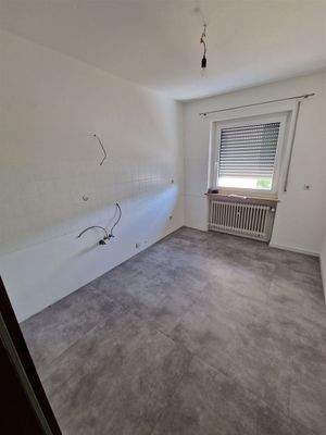 Küche -unmöbliert-