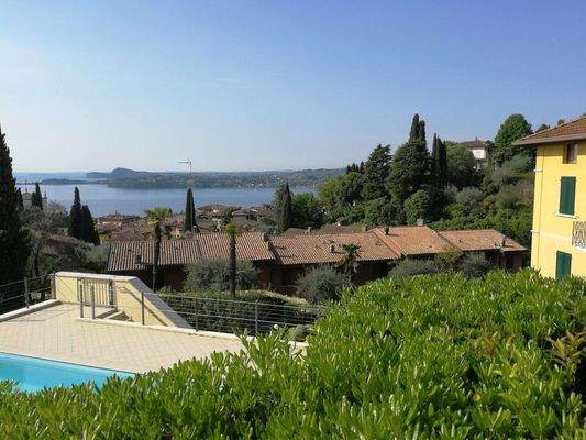 Penthouse in Gardone Riviera mit Blick auf den Gardasee