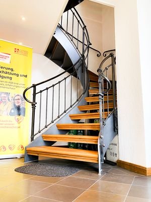 Schmiedeeiserne Treppe Gewerbeeinheit 1