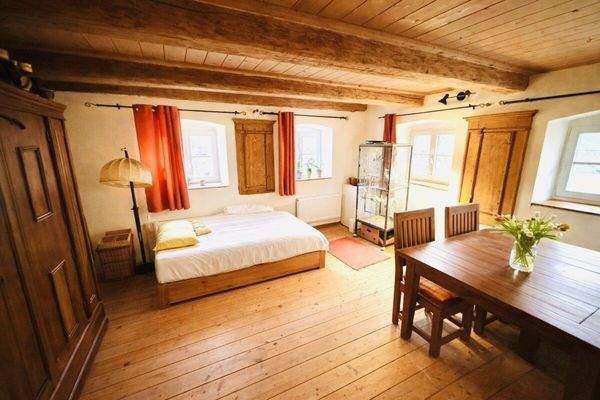 Wohnzimmer des vorderen Hauses EG