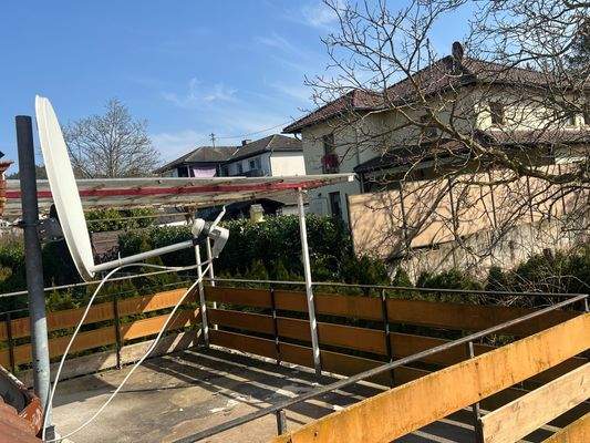 Großer Balkon 2. OG/DG