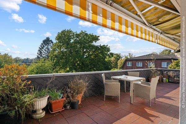 Dreiseiten-Dachterrasse