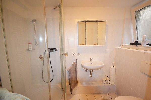 ... mit eigenem Duschbad