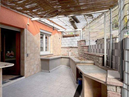 überdachte Terrasse