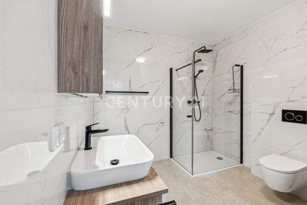 Badezimmer zum Gästezimmer