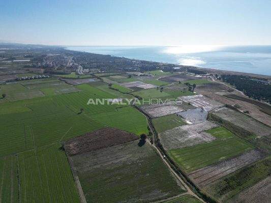 Seaside Land in a Designated Tourism Spot in Antalya Manavgat