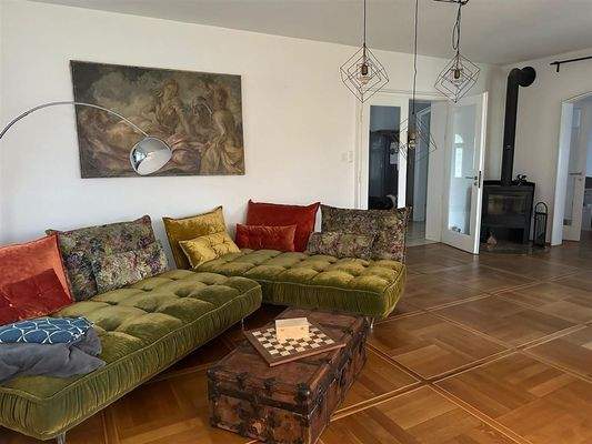 Wohnzimmer mit Gußofen