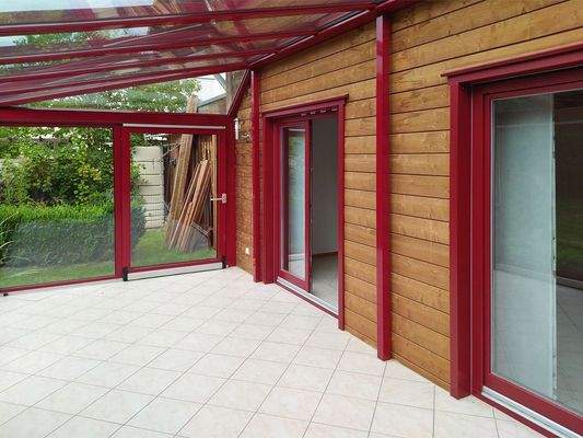 Wintergarten mit Gartenzugang