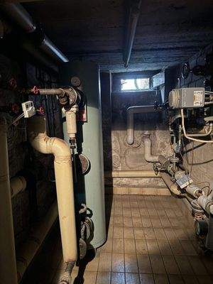 Fernwärmestation mit Warmwasseraufbereitung