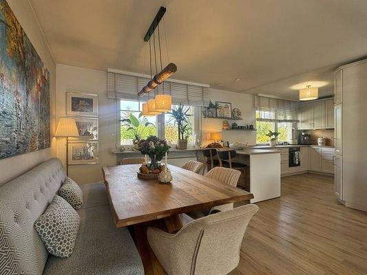 Großzügiger Wohn-Essbereich – ideal für Familie und Gäste