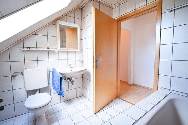 TGL-Bad mit Wanne