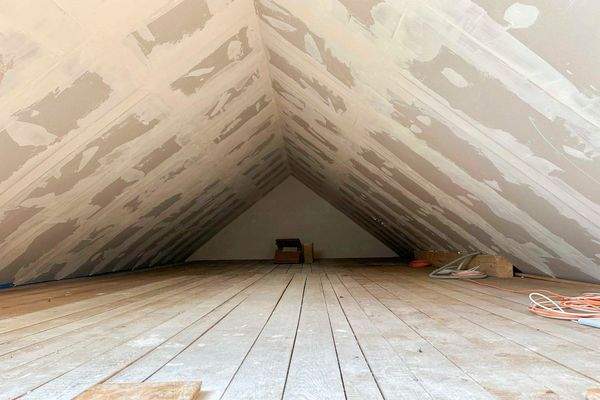 Dachboden_Schlafzimmer_Lagerraum