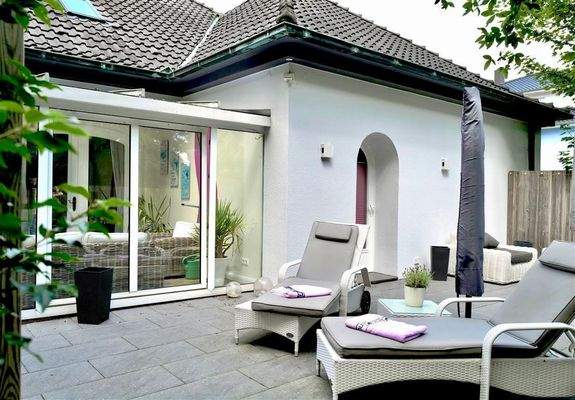 SüdAnsicht - Rundbogenfenster zum Schlaftrakt