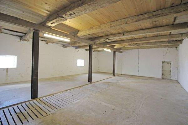 Stall / Werkstatt / Lager