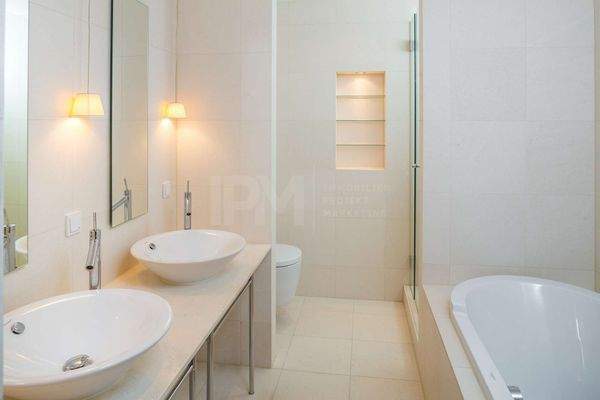 Ensuite_Badezimmer _Schlafzimmer1_im 5.OG