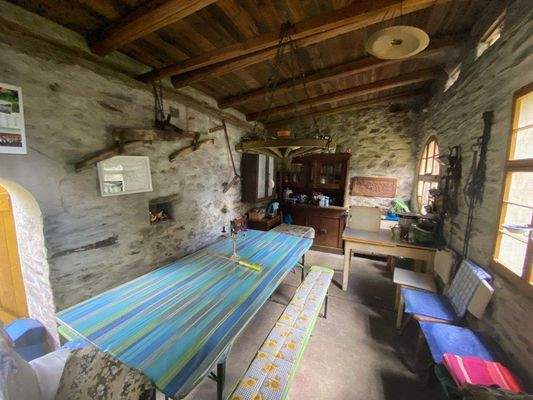 9 Sommerküche Innenaufnahme.jpg