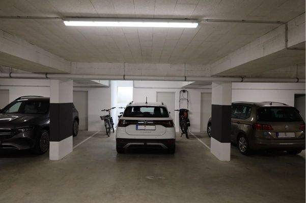 PKW- Stellplatz in der Tiefgarage