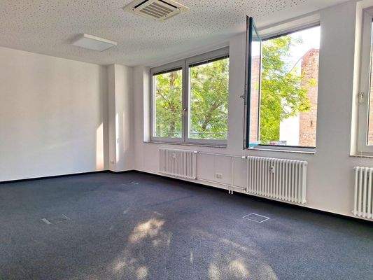 mit Grünblick (Raum 5)