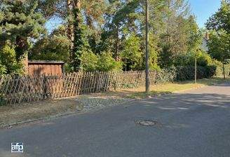 Haus mit Garten - v3