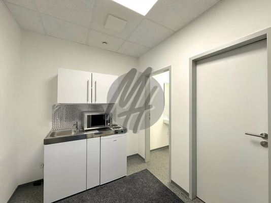 INFOS UNTER: 06171-586000